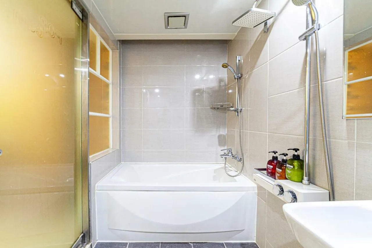 Busan Station Popcorn Hotel