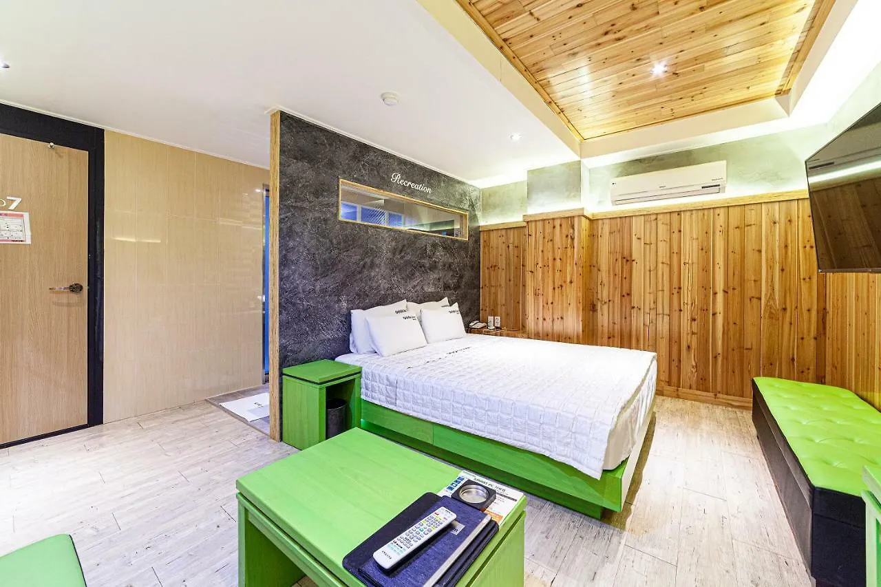 Busan Station Popcorn Hotel