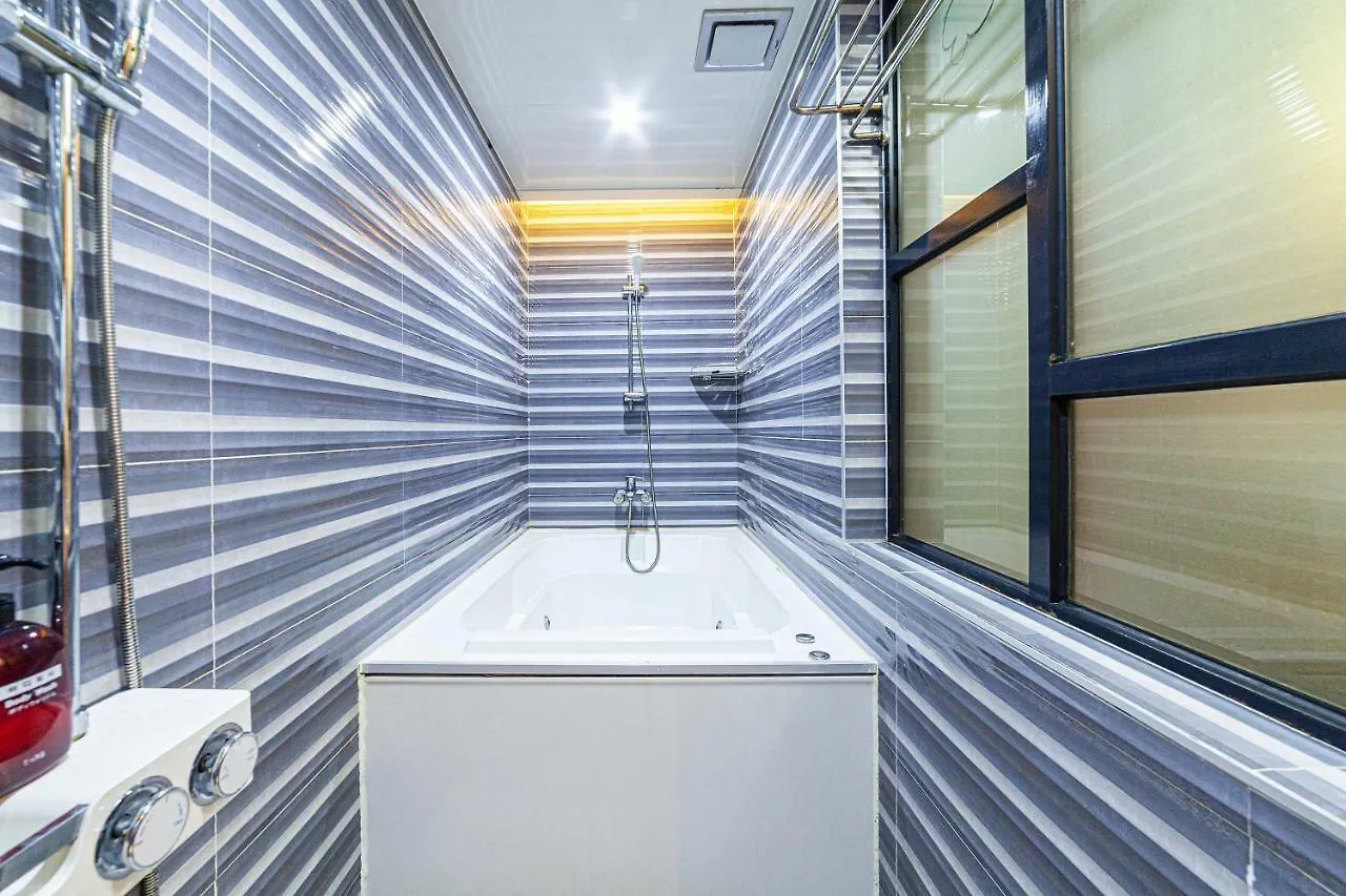 Busan Station Popcorn Hotel