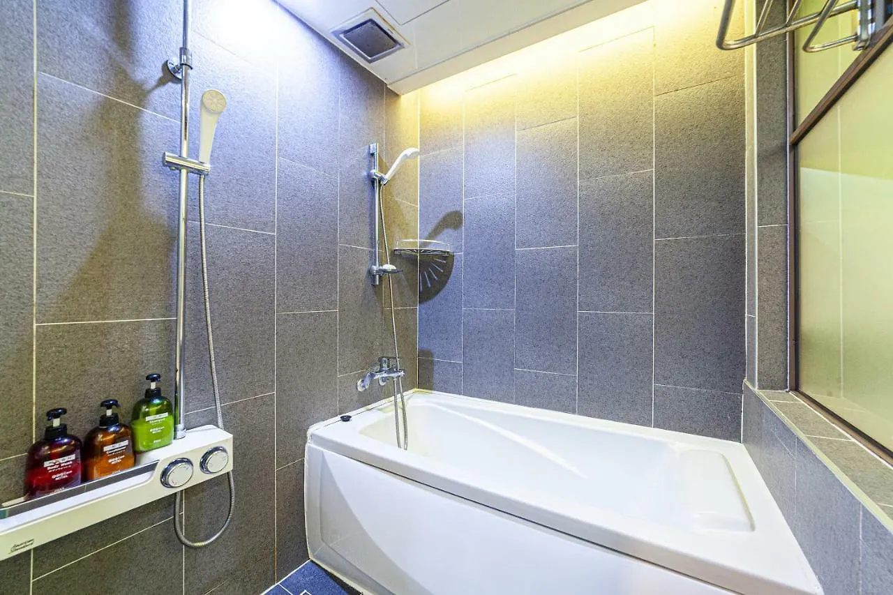 Busan Station Popcorn Hotel
